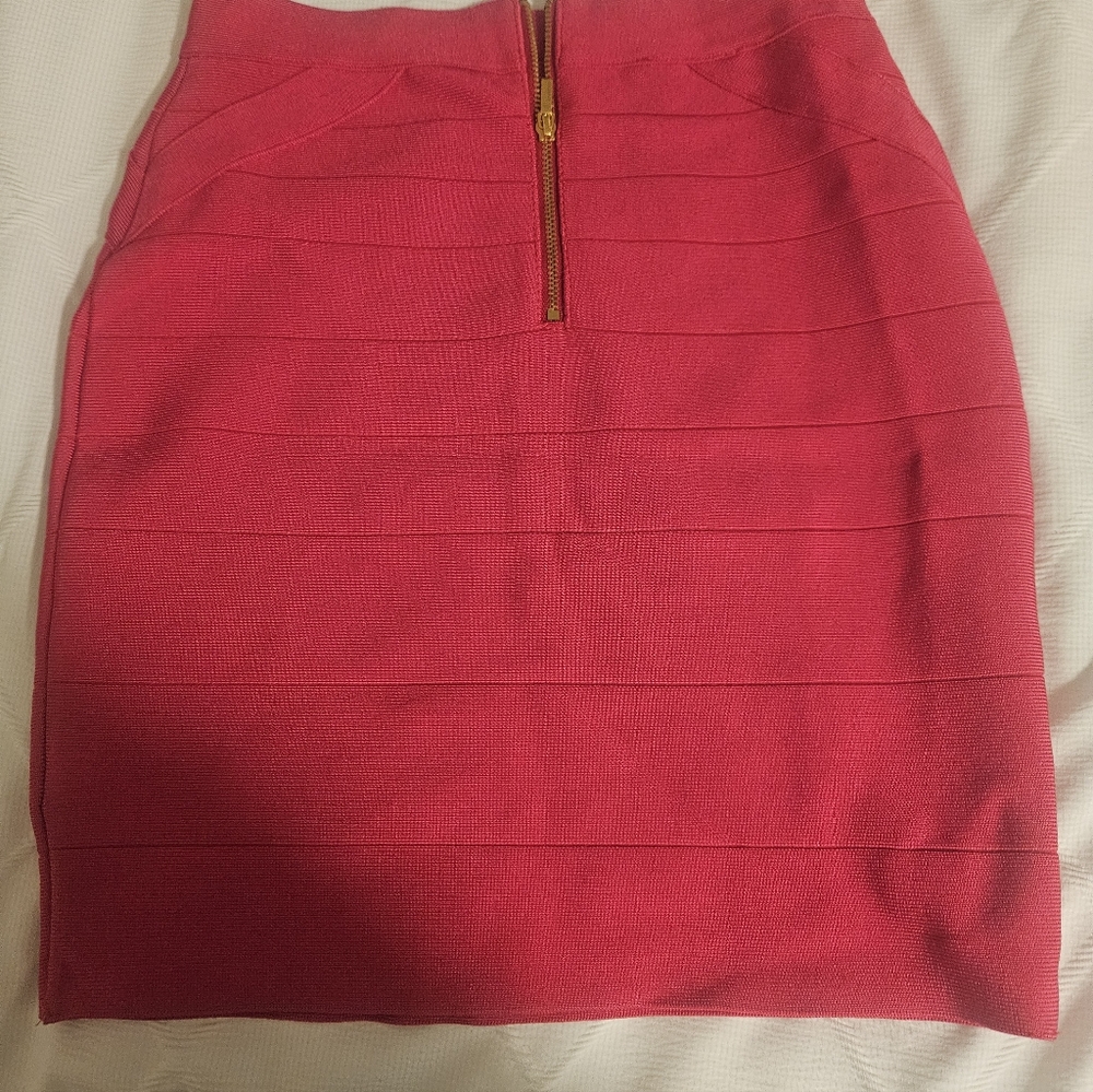 Bebe Elegant Red Women's Skirt - Picture 2 of 4